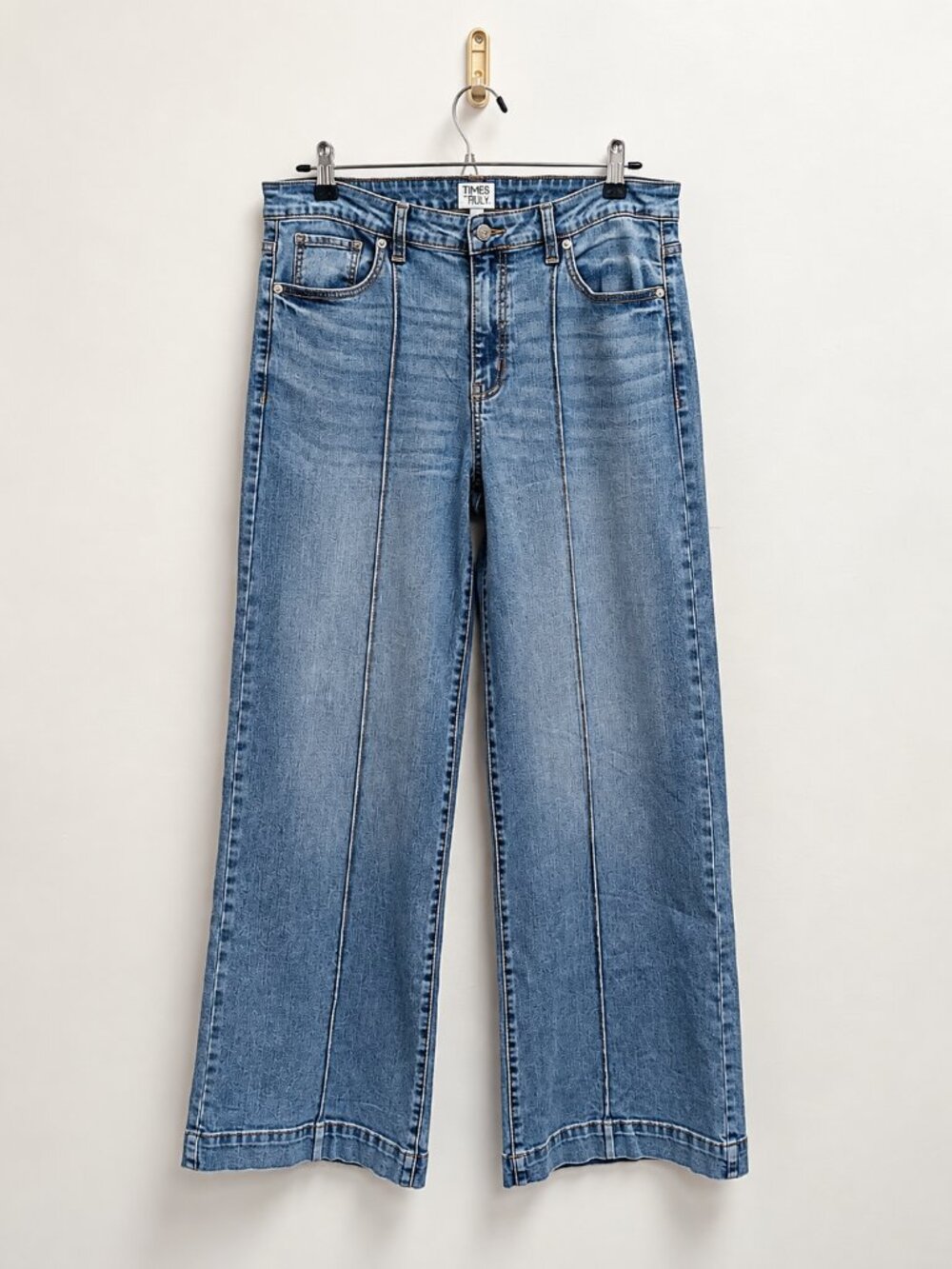 Time and Tru Wide Leg Jeans